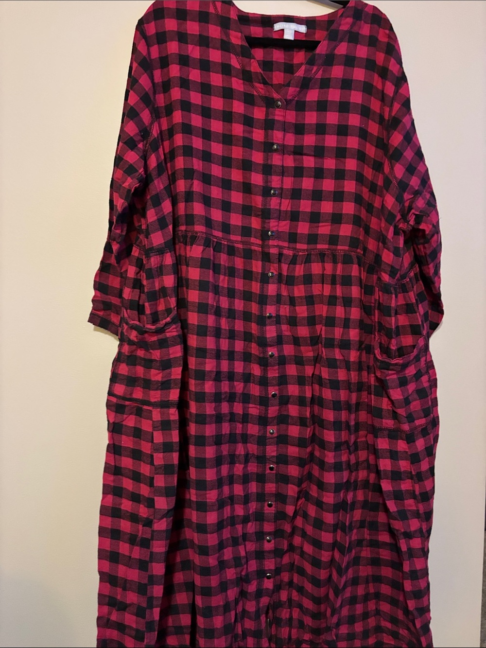 Only Necessities Red and Black Plaid Button-Front Robe